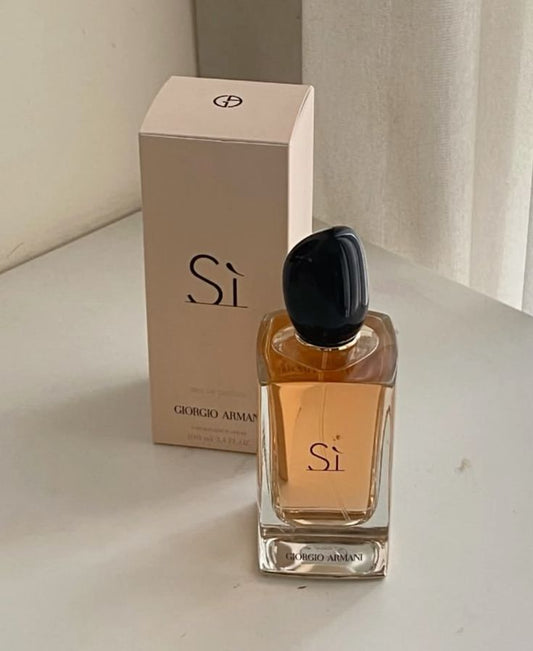Giorgio Armani Si for Women Eau de Parfum 3.4 oz | Elegant, Modern & Feminine