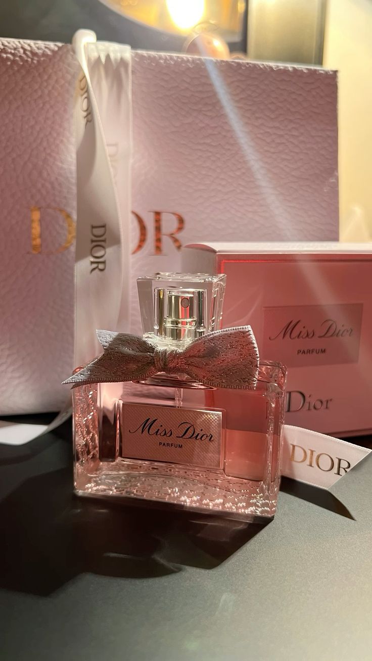 Miss Dior Parfum – 3.4 oz / 100ml | Deep, Elegant & Luxurious Feminine Fragrance