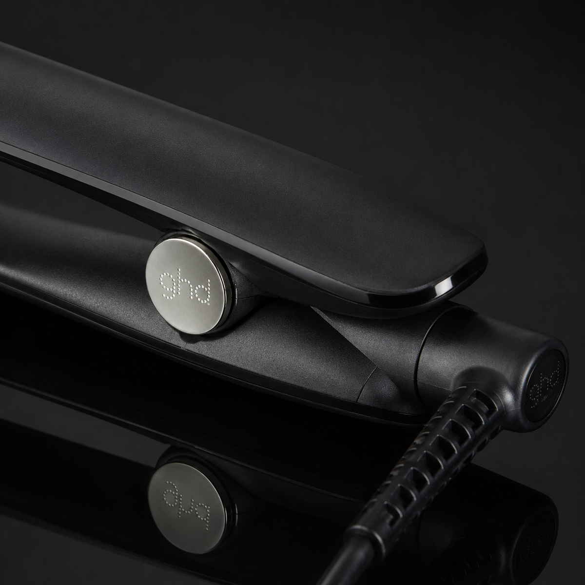 GHD Gold Platinum+ Professional Hair Straightener – Smart Predictive Heat Technology