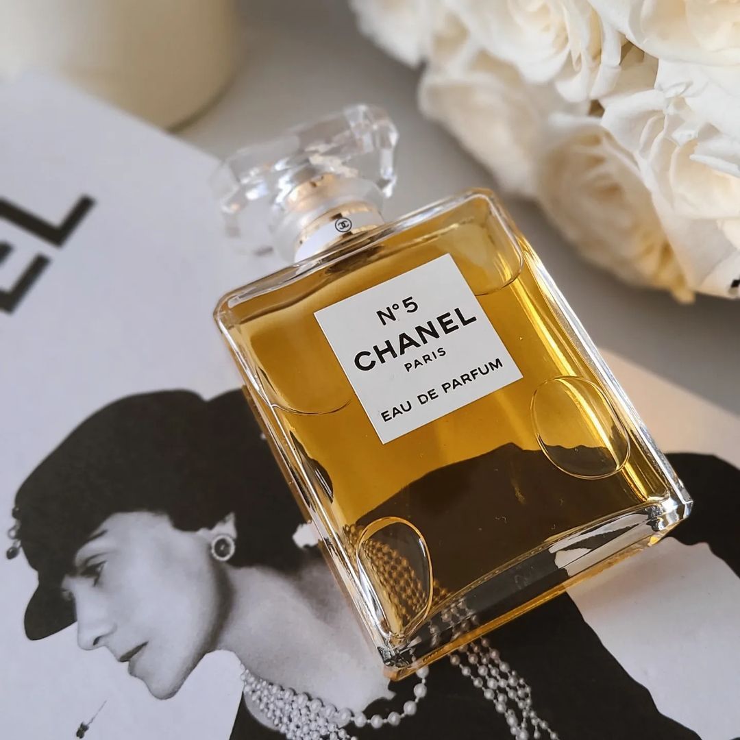 Chanel N°5 Eau de Parfum 3.4 oz | Iconic, Classic & Forever Feminine